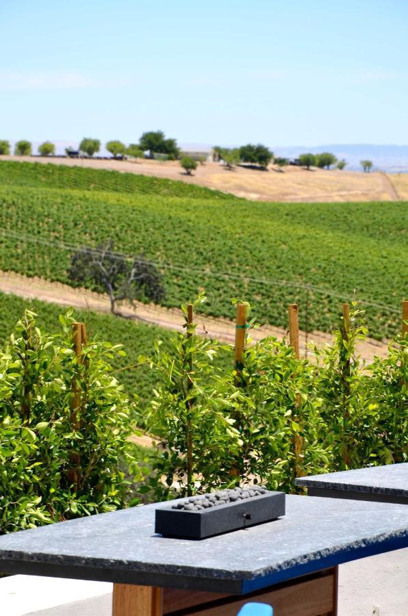 Sirena Vineyard Resort Пасо Роблес Екстериор снимка