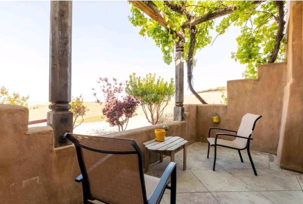 Sirena Vineyard Resort Пасо Роблес Екстериор снимка